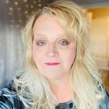 Anna Happ (blondeartiste)