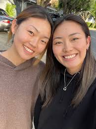 beach day with my gals🤩