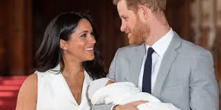 Here are baby archie's sweetest photos. Behind The Scenes Of Royal Baby Photo Shoot With Meghan Markle And Prince Harry