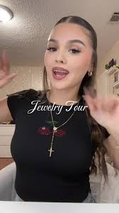 jewelry tour 💍🎀🧚‍♀️ @Pandora @Brandy Melville #pandora #jewelry  #jewelrytour #mexico #rosary #rosario #silver #gold #pandorarings #lacherry  #pink #fresa #piercings #earpiercing #rookpiercing😍 #cutesy ...
