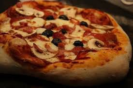 La Recette De La Pizza Maison A Ma Facon Le Bric A Brac D Annaig Et Guillaume