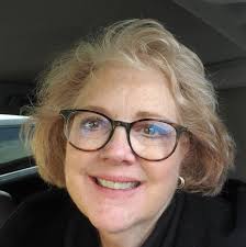 What are some ideas for celebrating a couple's 50th wedding anniversary?