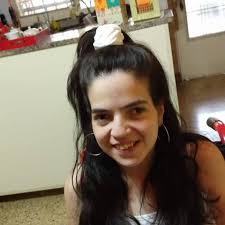 La locura cobra sentido de mano de Edgar Allan Poe La locura es, a veces,  el único resquicio donde el ser humano revela su propia esencia y así,  despojados de prejuicios, es