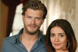 Kıvanç tatlıtuğ yer aldığı güncel dizileri, oyuncunun son dizi projeleri. Kivanc Tatlitug Gumus Dizisi Fotograflari Kivanc Tatlitug Fan Sitesi Kivanc Tatlitug Actors Kurt Seyit And Sura
