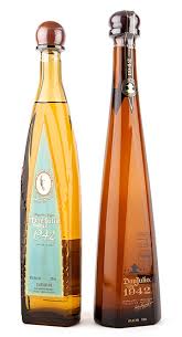 Producido en pequeños lotes y añejado durante un mínimo de dos años y medio, el tequila don julio 1942 se hace artesanalmente en homenaje al año en que don . Don Julio 1942 Tequila Old Vs New Which Is Better Tastetequila