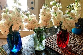 Two day free shipping on 1000s of products! Patriotic Decorating Ideas Red White Blue Flower Arrangements For July 4th Could Not Be Easier Holidays 30seconds Mom