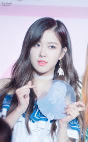 Pin By Saranghaeyyy On Blackpink Rose Blackpink Rose Black Pink Kpop Black Pink