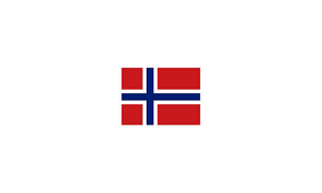 Det norske flagg vaier atter over kristiansten. Norske Flagg Sma 7 5 X 9 5 Cm Emblemer Og Klistermerker Thansen No
