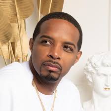 Jay Morrison's Instagram, Twitter & Facebook