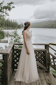 Bhldn Written In The Stars Size 2 Used Wedding Dress Nearly Newlywed Bhldn Wedding Dress Destination Wedding Dress Wedding Dresses