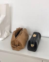 phoebe philo s celine おしゃれまとめの人気アイデア pinterest tina バッグ 鞄 鞄の中身