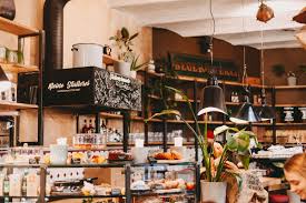 In a cafe you can try different dishes from many countries and eat dinner in a friendly atmosphere. Unsere Lieblings Cafes In Lubeck Forde Fraulein