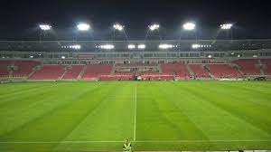 Es bietet platz für 10.500 zuschauer und dient dem verein widzew łódź als austragungsort für heimspiele. Stadion Miejski Widzewa Lodz Wikiwand