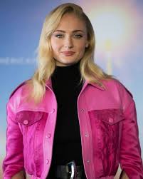 Andrew ellis, ian kenny, jake curran and others. News Sophie At The Press Conference Of Her New Movie Heavy At The Deauville Film Festival Sophie Turner Film Festival Sophie