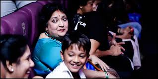 Karthik subbaraj is an indian film director, writer and producer working mainly in tamil cinema. Lawrence Catches Darbar With Superstar Rajnikanth Family Tamil News Indiaglitz Com
