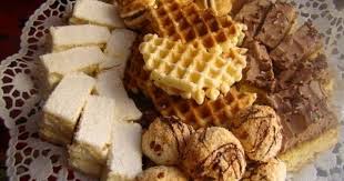 Cristina S World Prajituri Nunta Nicoleta August 2014 Caramel Crunch Romanian Desserts Ice Cream Pies