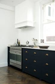 Maybe you would like to learn more about one of these? Elegant Vent Hoods Designs Perfect For Any Kitchen Homesthetics 3 Kitchen Inspirations Kitchen Remodel Home Kitchens