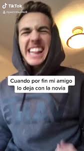 Mándaselo a tu amigx que quieres de vuelta😢❤️ Sígueme para más videazoss🤪  #tuamigo #batallasdegallos #soloeshumor #batallasderap #freestyle