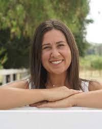 Amy Corrales's Instagram, Twitter & Facebook