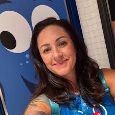 Are there people making hygiene packages for the homeless in North Port?