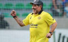 Argentine police have searched the house and office of diego maradona's doctor, as authorities investigate the death of the soccer great. Argentina Legend Diego Maradona Opens Up Over Battle With Cocaine Addiction Hell