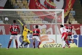 No mesmo dia e horário, o coritiba visita o vila nova, no aníbal toledo, pela série b. Flamengo Leva Virada Do Bragantino No Ultimo Lance E Perde Os 100 No Brasileirao Flamengo Extra Online