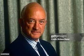 Geoffrey Carroll's Instagram, Twitter & Facebook