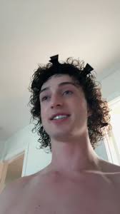 Like girl we are already late!!? WAKE UP @rheg (°◡°♡) ☆*:+