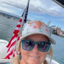 Amie Sommer (@amie.sommer) • Instagram photos and videos