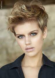 Coupe Courte Idees Modeles Et Conseils D Entretien Pour Cheveux Courts Cheveux Courts Coupe De Cheveux Coupe De Cheveux Courte