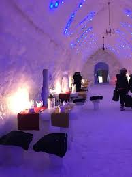 Hotelul de gheata de la balea lac, situat la 2.034 de metri altitudine in muntii fagaras, isi deschide portile pe 25 decembrie 2013, exact in ziua de craciun. Ice Hotel Romania Prices Reviews Sibiu County Tripadvisor