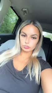 Courtney Cowley's Instagram, Twitter & Facebook