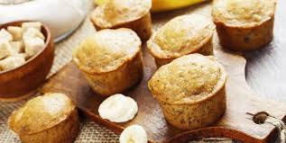 Bananes Yogourt Grec Et Avoine Un Muffin Facile Et Rapide Recettes Ma Fourchette Bakery Desserts Healthy Dessert Recipes Banana Bread Muffins