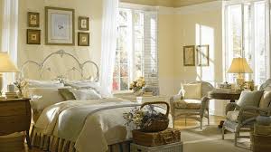 The Perfect Yellow Paint Color For Your Bedroom