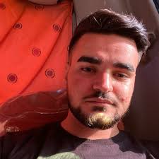 stundents of ashur university