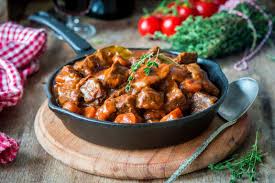 Joue De Boeuf Aux Carottes Et Vin Rouge Recette Boeuf Carotte Recette Boeuf Bourguignon Bœuf Bourguignon