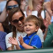 Последние твиты от novak djokovic (@djokernole). Tata Tata Preslatki Stefan Ä'okovic Natjerao Novaku Suze Na Oci U Finalu Wimbledona