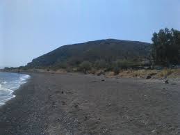 Παχια αμμοσ (sao), παραλία, σαμοθρακη. Nisyros Ekei Poy O My8os Einai Zwntanos Page 2 Travelstories