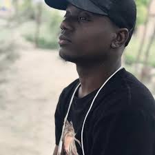 Leonica pierre maintus est née à Limbé est l'une des actrices Haïtiennes  les plus adulées dans le pays, sa carrière d'actrice a été lancée entre  2004 et 2005 dans le film "JOURNÉE