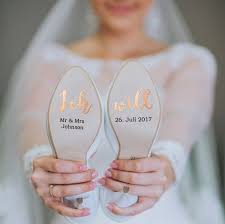 Individualisierbare Schuhaufkleber Fur Deine Hochzeit Auf Vinylfolie Rosegold Fur Sie Und Ihn Brautschuh Brautigamschuh Hochzeitsschuh Groom Shoes Diy Wedding Shoes Rose Gold Wedding