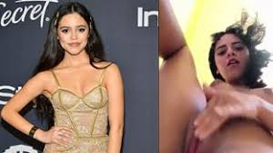 El video porno de Jenna Ortega masturbandose | Xpaja