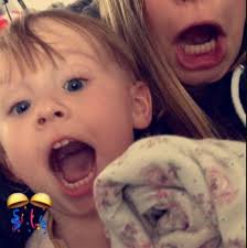 Does anyone know were I could find a little hamper box/basket?