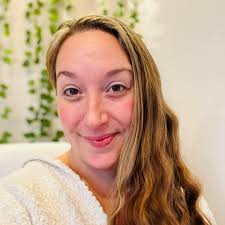 Someone's chickens are out at 615 Sherman St