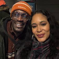 Merry Xmas! Today was so fun! Nothing like our super talented comedy family  @comedyinharlem! Everyone was truly amazing! Happy bday one last time to  our @christinethecomedycougar 🫶🏽✨💕