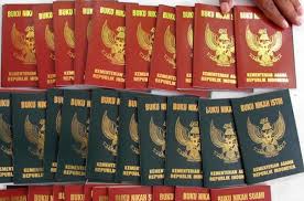 22+ gambar buku nikah istri, istimewa! Stok Buku Nikah Menumpuk Di Kua Fajar