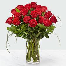 Whether you decide to hang out in zilker park, go for a swim in barton springs, or hike. Everlasting Love Rose Bouquet Ftd In Laredo Tx Garza S Floral Gift Shop