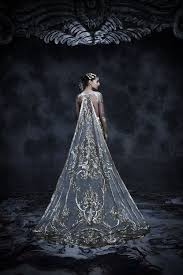Pin By Leen On Elia Fantasy Gowns Fantasy Dress Pretty Dresses