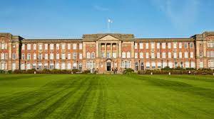 The studies at leeds beckett university began in 1992. Leeds Beckett University In United Kingdom Bachelor Degrees