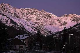 Bardonecchia vicinanze description of infrastructure and services. Bardonecchia Skiing Good Facilities For Adults And Children