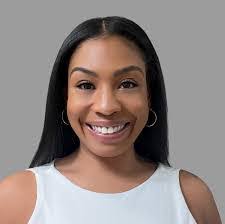 Victoria Middlebrook's Instagram, Twitter & Facebook